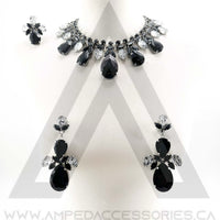 Black & Eggshell Necklace Set
